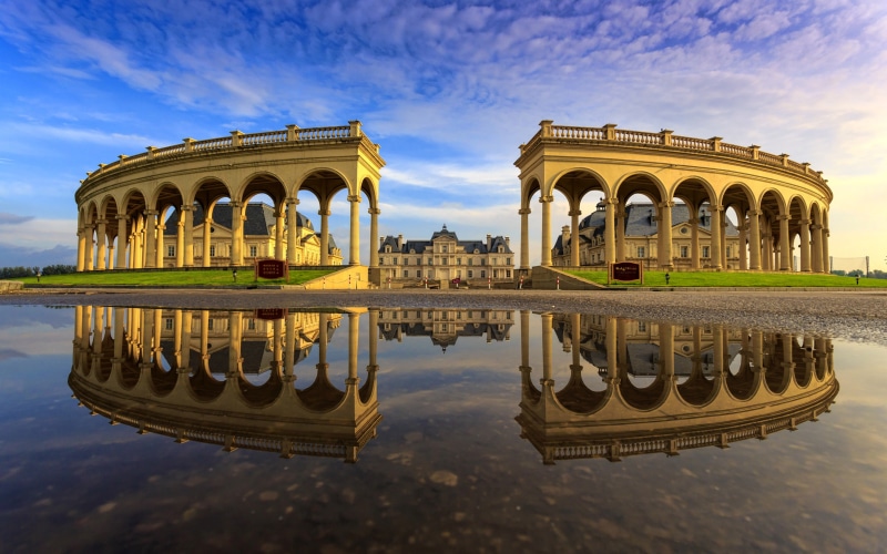 ancient civilization, nature, cloud - sky, reflexion, built structure, lake, architecture, hotel, reflection, water, reflecting pool, waterfront