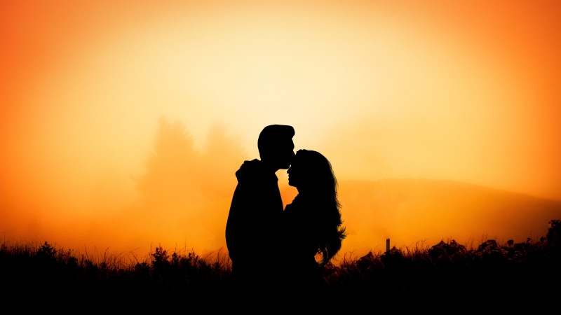 sky, sun, couple - relationship, people, silhouette, two people, embracing, woman, bonding, human relationship, 5K, couple, forehead, sunset, man, dawn