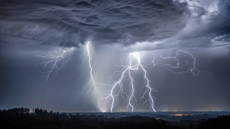 meteorological phenomenon, bad weather, 4K, lightning, thunderstorm, sky, landscape, darkness, phenomenon, thunder, evening, storm, lightning strikes