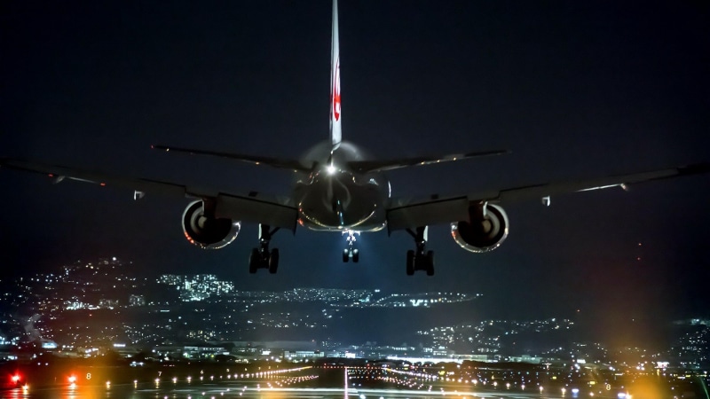 flight, airplane, airline, airliner, landing, sky, aircraft, 4K, airbus, aviation, night, air travel