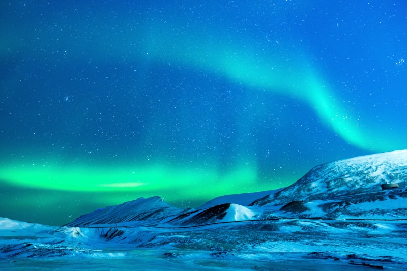 night, light phenomenon, beauty in nature, star - Space, landscape, aurora Borealis, snowcapped mountain, cold temperature, 4K, nothern lights, magical night