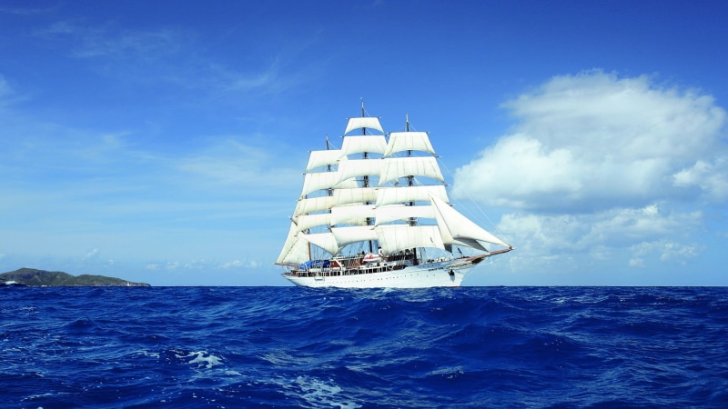 waves, sailing, daytime, horizon over water, white, yacht, sea, nautical vessel, luxury, outdoors, mode of transportation, transportation, nature, day