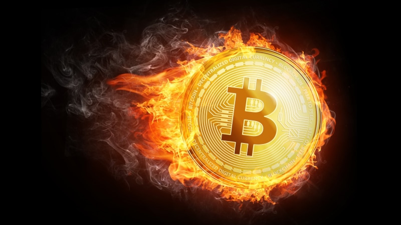 4K, gold, bitcoin, metal, currency, cryptocurrency, money, flaming, coin