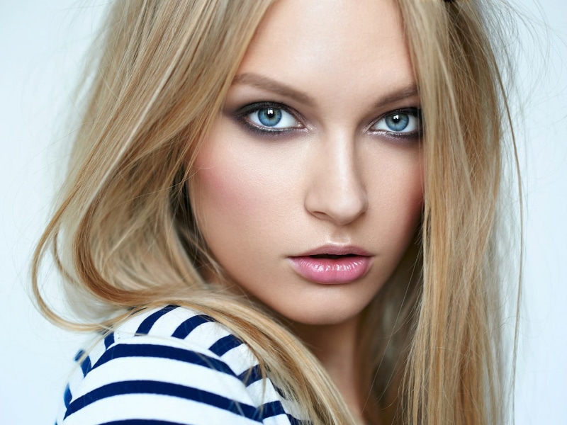 face, beautiful people, hairstyle, blonde, hair, females, portrait, glamour, beauty, make-up, modern, luxury, fashion, blue eyes, beautiful woman, women