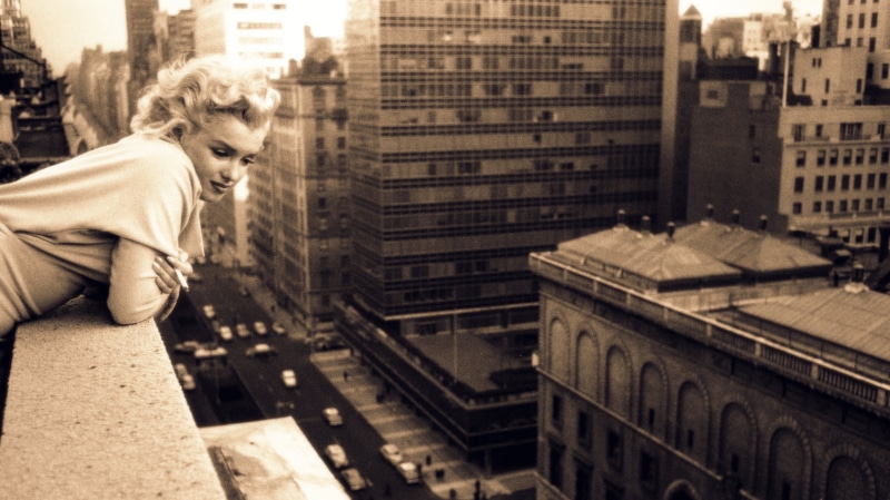 travel, top, singer, searching, long, manhattan - New York City, sadness, emotion, sepia Toned, caucasian Ethnicity, young Adult, new York City, smiling