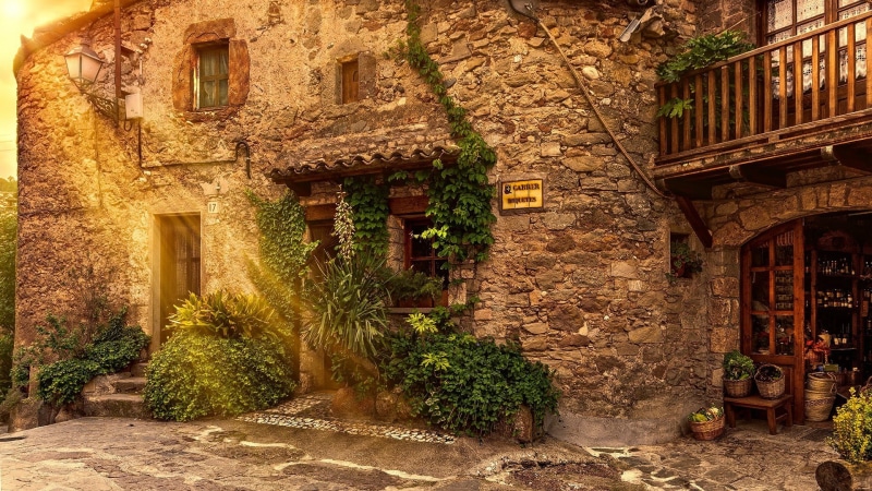 day, village, alley, facade, tree, countryside, religion, old, window, belief, town, built structure, street, door, flower, home, wall, 1080P, courtyard