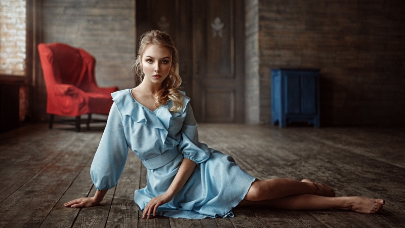 elegance, Alice Tarasenko, one person, model, women, wavy hair, barefoot, sitting, legs, beautiful people, blonde, fashion, young adult, blond hair, long hair