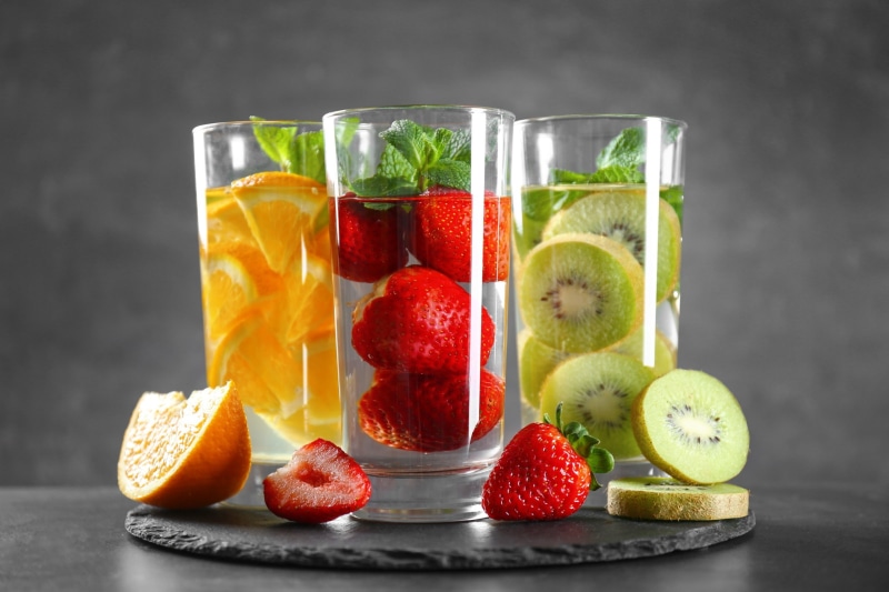 kiwi (fruit), fruit, freshness, drinking glass, red, citrus fruit, glass, 2K, strawberries, refreshment, indoors, berry fruit, food, strawberry, orange