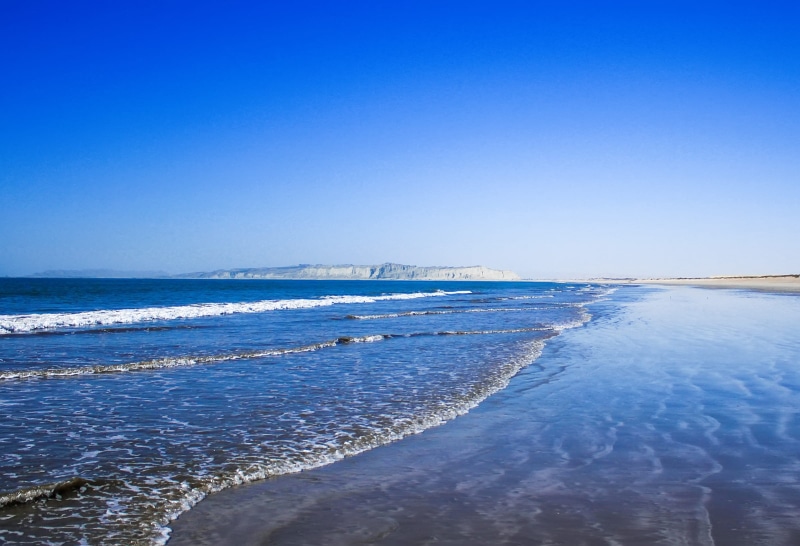 silence, day, solitude, wave, tranquil scene, fishes, karachi, life, sand, nature, calm, 1080P, outdoors, aquatic sport, water, deep, pakistan, blue, mountains
