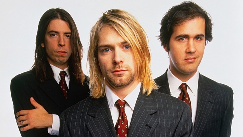 band, indoors, nirvana, 1080P, manager, businessman, business Person, looking At Camera, white Background, professional Occupation, krist novoselic, tie