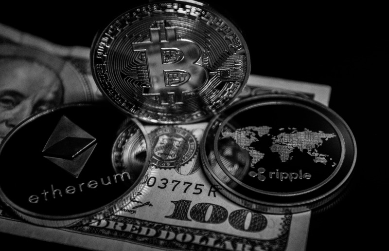 grayscale, business, studio shot, bitcoins, metal, 4K, ethereum, ripple, blockchain, text, one person, money, wealth, human body part, economy, close-up
