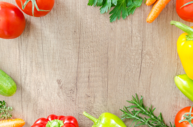 herbs, rustic, vegetarian, red, wellbeing, indoors, vegetarian food, garlic, salad, preparation, kitchen, autumn, raw, knife, green, leaf, healthy, freshness