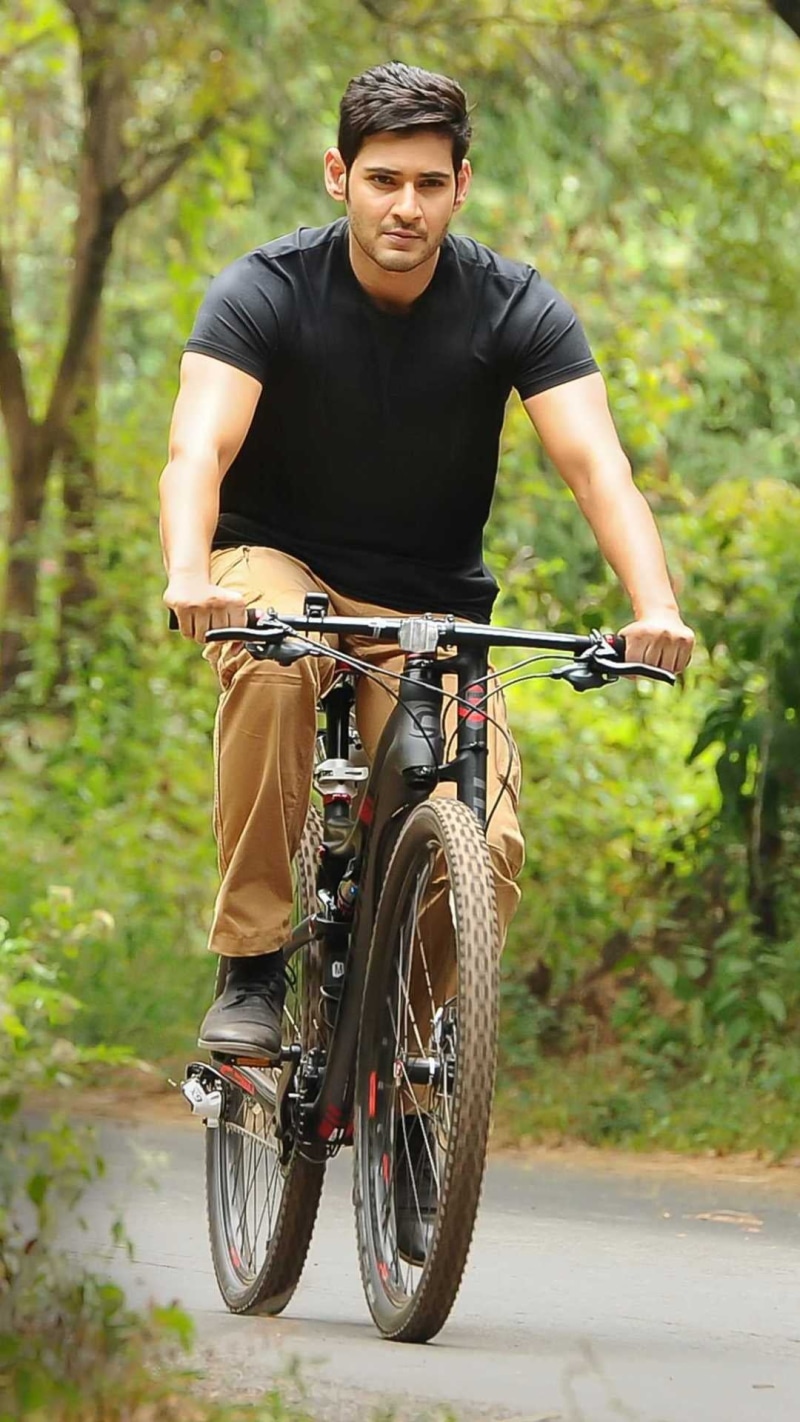 first, sport, ride, Movies, lifestyles, motion, men, bicycle, casual clothing, young adult, healthy lifestyle, activity, cycling, adult, full length, black
