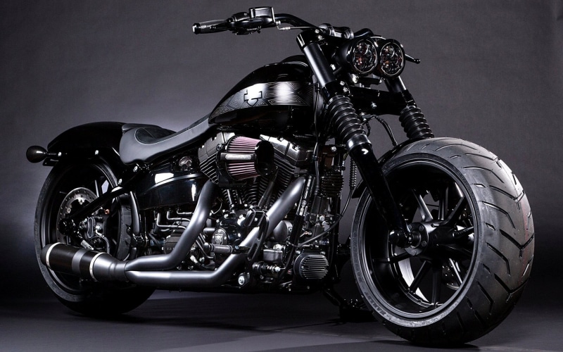 metal, gear, davidson, Harley Davidson, shiny, transportation, city, motorcycle, indoors, mode of transportation, silver colored, softail, reflection, tire