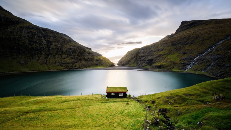 sky, saksunarvatn lake, pond, loch, turf house, streymoy, house, cloud, green, saksunarvatn, tarn, lake, faroe islands, village, highland, mountain village