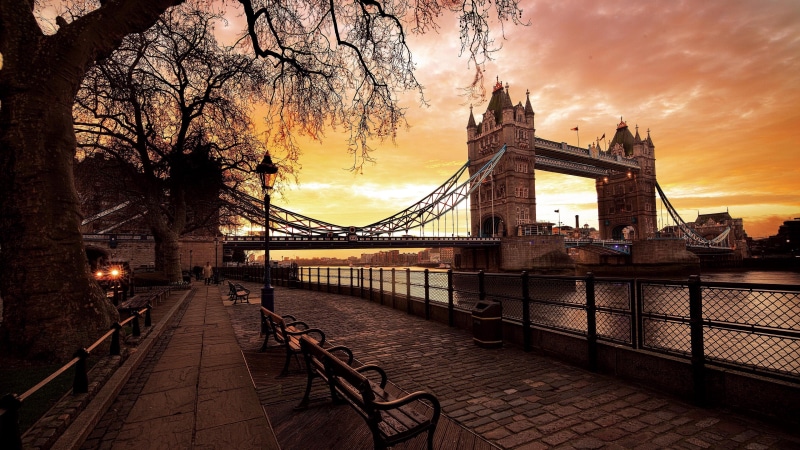 united kingdom, sky, europe, city, tree, tourist attraction, sunset, night, sunlight, water, 4K, tower bridge, london, landmark, evening