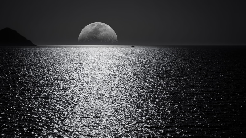 seascape, waterfront, body, sea, night, half moon, landscape, reflection, moon, beauty in nature, 4K, horizon, nature, scenics - nature, water, tranquil scene