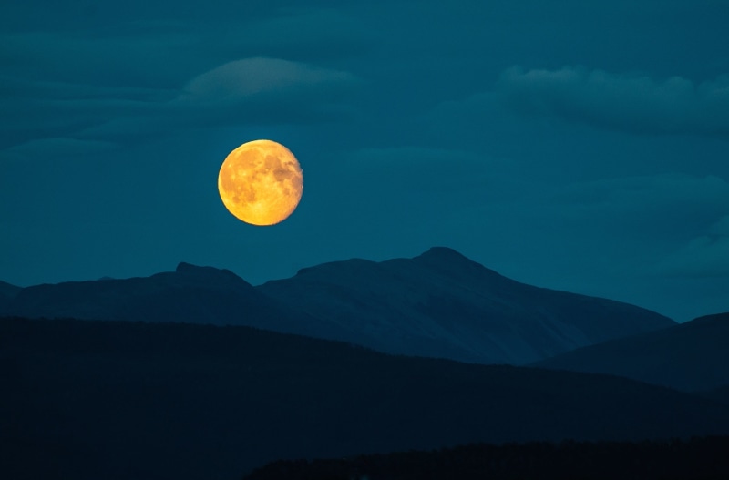 mountain peak, mountain range, tranquil scene, mountain, tranquility, Moon, no people, outdoors, mountains, cloud - sky, full moon, majestic, astronomy