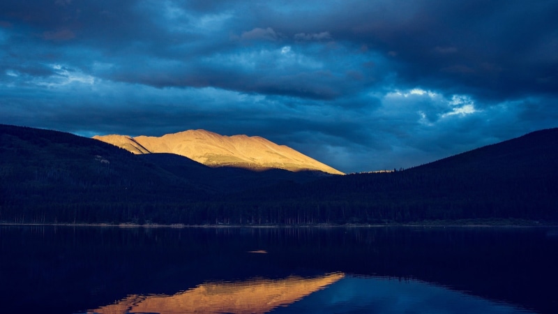 land, environment, 1080P, clouds, beauty in nature, landscape, lake, scenics - nature, purity, water, mountains, near, evening, non-urban scene, dark