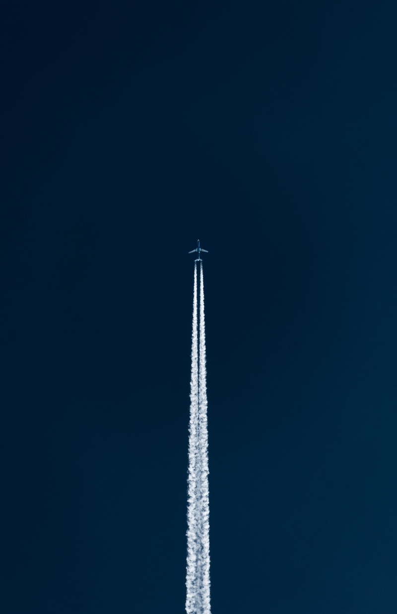 nature, smoke - physical structure, jet, fly, architecture, vertical, launch, low angle view, air vehicle, above, sky, aerobatics, tower, background, fighter