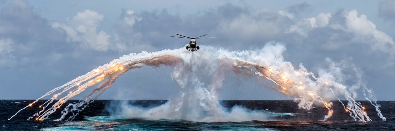 water, airplane, aircraft, Sikorsky CH-124 Sea King, beauty in nature, white, power in nature, sea, military, motion, outdoors, transportation, splashing