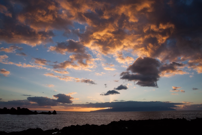 land, sunset, 4K, clouds, tranquil scene, sky, mainland, mood, outdoors, tranquility, yellow, water, no people, abendstimmung, sun, beauty in nature, rays
