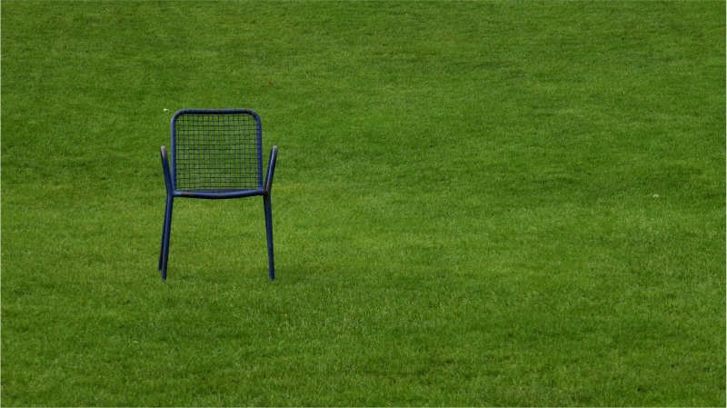 playing field, garden furniture, garden, grass, black, armchair, no people, chair, nature, 8K, empty, absence, land, alone, sit, outdoors, seat, time out