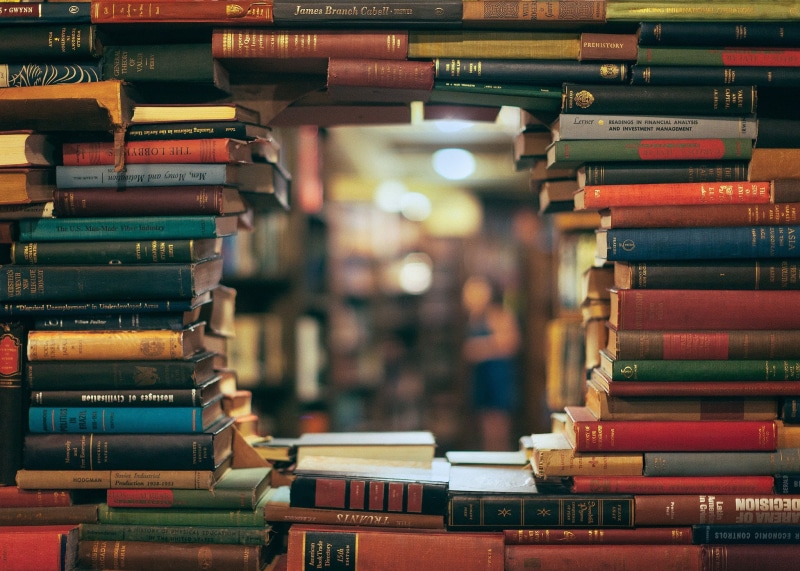 choice, publication, close-up, large Group of Objects, dictionary, retro Styled, depth of field, in A Row, bokeh, university, bookshelf, hardcover Book