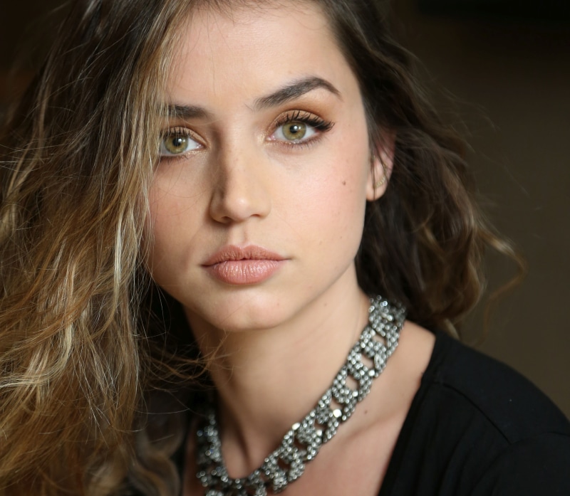 4k, indoors, women, human face, young women, ana de armas, serious, teenager, close-up, portrait, hd, adult, one person, girls, looking at camera, headshot