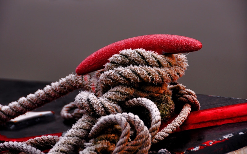 craft, backgrounds, red, strength, tied up, old, 2K, indoors, pattern, node, tied knot, wreath, textile, day, nautical Vessel, rope, complexity, studio shot