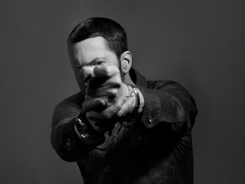 anger, studio shot, Eminem, men, Revival, human body part, front view, indoors, adult, human hand, black background, headshot, young adult, mid adult, 720P