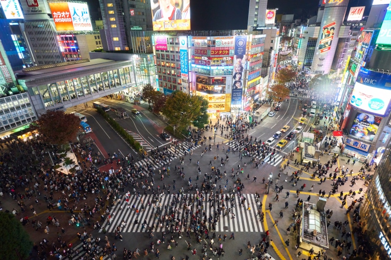 pedestrian, group of people, city life, architecture, intersection, transportation, city, building exterior, skyscraper, real people, crowd, crossing, motor vehicle