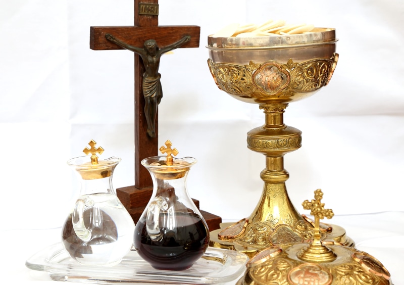 christ, holy, cross, day, chalice, crucifix, symbol, gold colored, eucharist, belief, indoors, metal, faith, art and craft, craft, spirituality, jesus