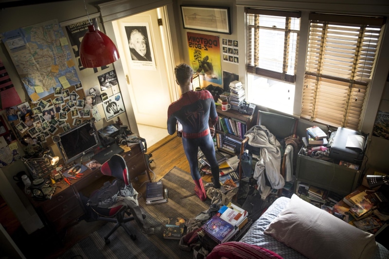 young adult, lifestyles, messy, window, men, hairstyle, 2K, full length, occupation, one person, day, working, rear view, business, indoors, standing