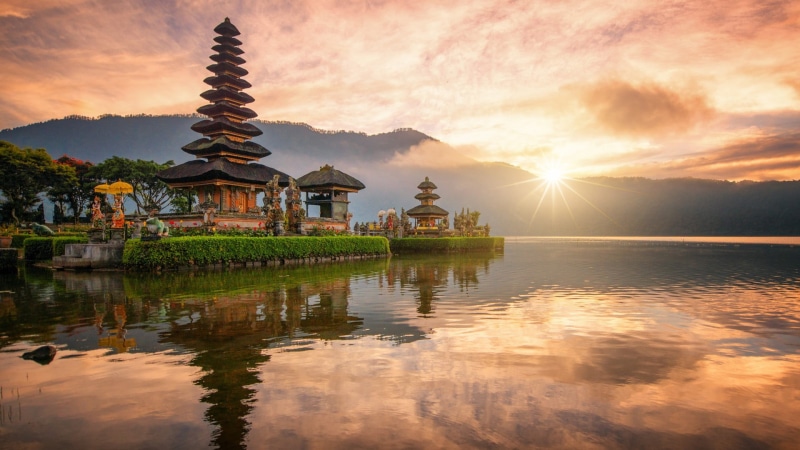 rocks, Indonesia, Ulun Danu Beratan Temple, Asian architecture, lake, 1080P, sky, landscape, mountains, Bali, trees, clouds, Hindu Architecture, water ripples