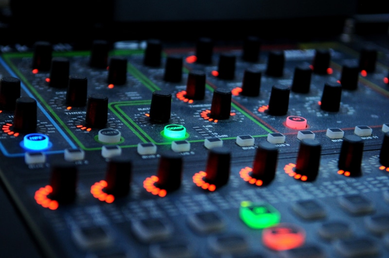 no people, turntable, arts culture and entertainment, 4K, nightlife, knob, equipment, technology, sound mixer, audio equipment, industry, electronics industry