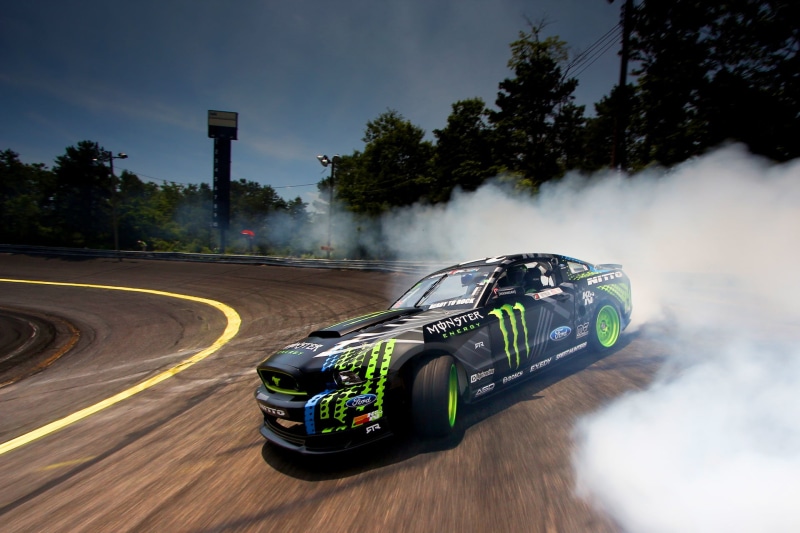tree, land Vehicle, Ford, auto Racing, sports Race, winning, championship, gray, sports Car, smoke, road, Ford Mustang, Monster Energy, race cars, outdoors