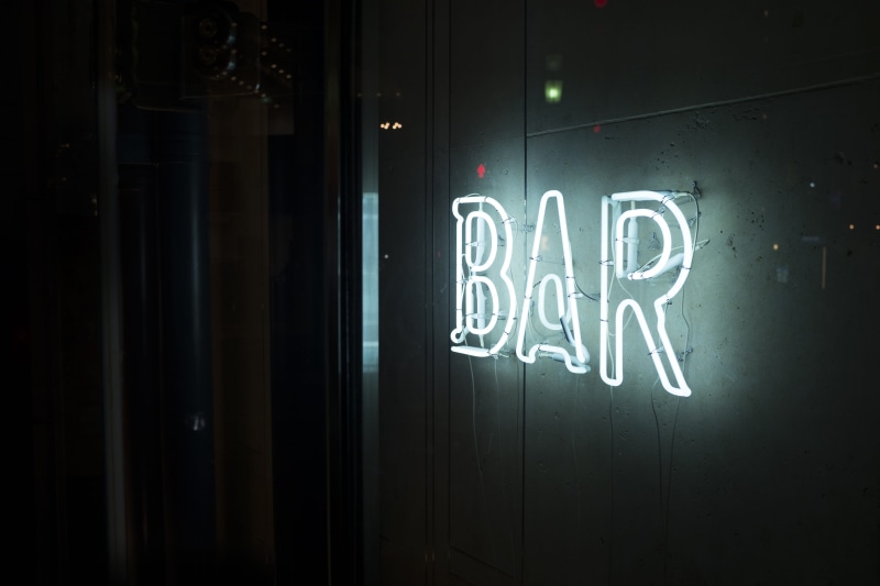 lighting equipment, turn, text, 4K, dark, white, LED light, city, lighted, architecture, window, nightlife, glass - material, store, photo, illuminated