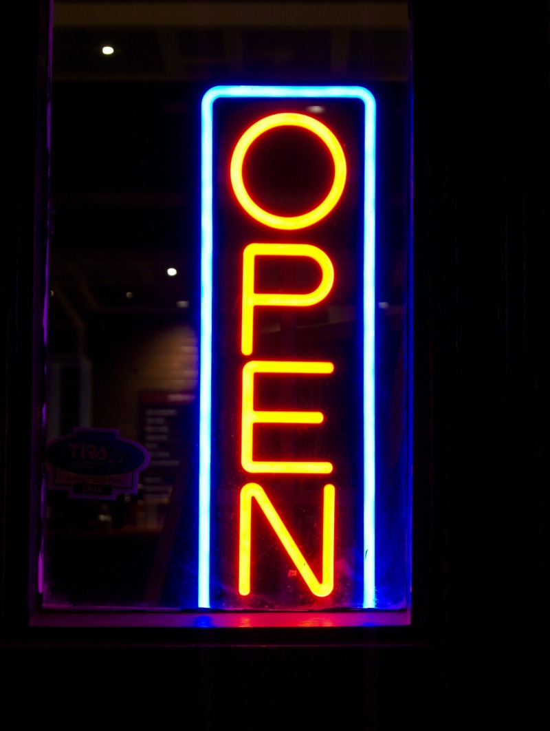 glow, red, led, western script, club, no people, illuminated, food and drink industry, night, electric, light, decoration, dark, sign, open, 2K, light - natural phenomenon