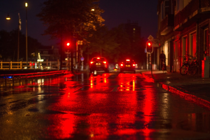 night, red, cars, nightlife, building exterior, motor vehicle, darkness, reflection, 4K, rainy season, two, traffic, no people, lantern, urban, vehicles