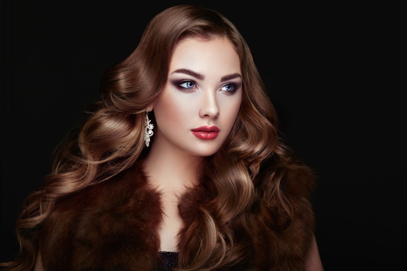1080P, luxury, hairstyle, beautiful woman, human face, human hair, looking away, fur coats, red lipstick, wealth, looking at camera, fashion, black background