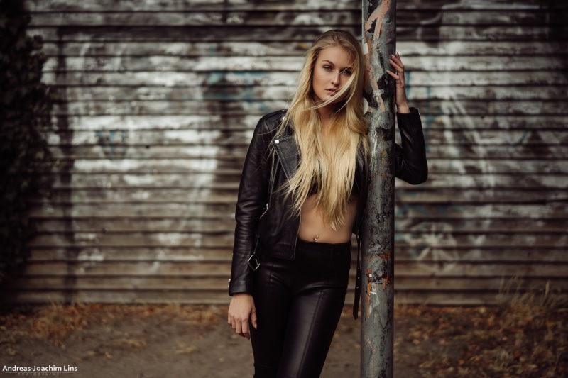 jacket, pants, long hair, young women, standing, holding, pierced navel, hairstyle, built structure, leather jackets, leather pants , beauty, s, model