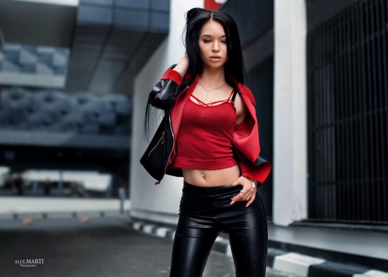 long hair, portrait, leather jackets, depth of field, women outdoors, clothing, Anastasia Rumiantseva, hairstyle, wet clothing, necklace, focus on foreground