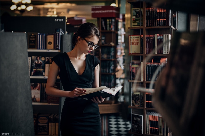 one Woman Only, business, brown Hair, beautiful, Oktyabrina Maximova, wisdom, sleeved, library, smiling, books, intelligence, neck, student, women with glasses
