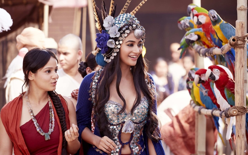 group of people, Female Celebrities, costume, 2K, lifestyles, gray, happy, bollywood, clothing, festival, scoop, pooja, real people, pooja hegde, neck