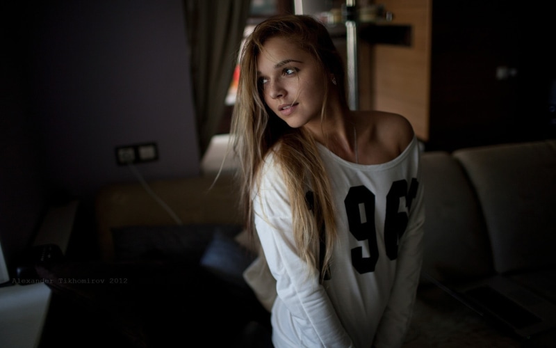 sofa, only Women, females, sitting, cheerful, comfortable, confidence, lifestyles, white, blonde, blond Hair, one Woman Only, looking away, sport, copy Space