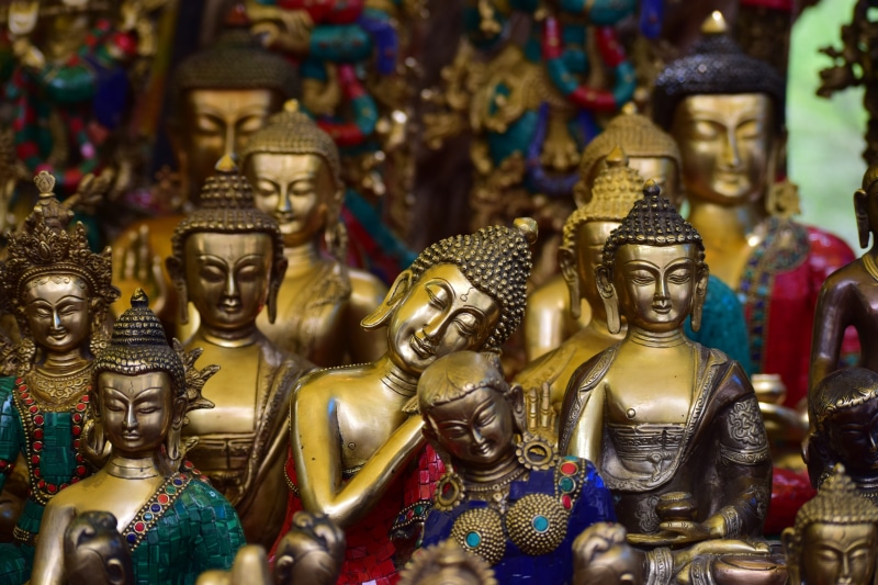 architecture, zen, indoors, lot, place of worship, gautama, oriental, spirituality, travel, art and craft, 5K, color, sculpture, representation, gold colored