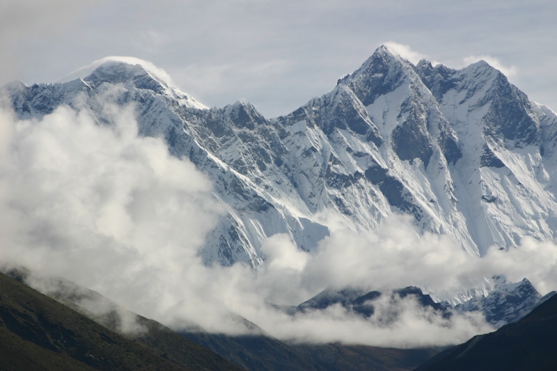 mountain range, mountains, physical geography, lhotse, cold temperature, nepal, mountain peak, 2K, environment, sky, winter, snowcapped mountain, nature