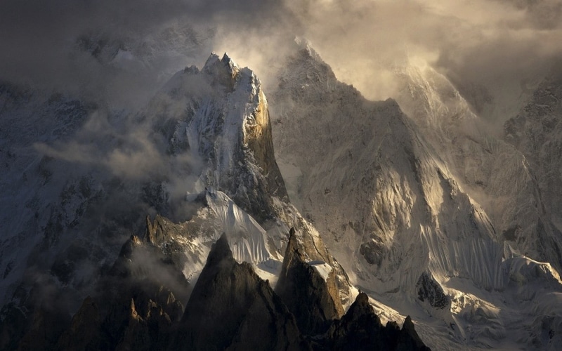 beauty in nature, mountain range, Pakistan, tranquil scene, sky, pine tree, rock - object, outdoors, Himalayas, 720P, landscape, nature, mountain peak