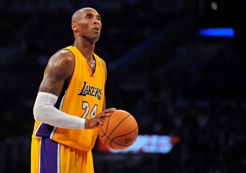men, sportsman, basketball uniform, basketball player, ball, basketball - sport, skill, adult, standing, basketball - ball, kobe bryant hd widescreen, playing